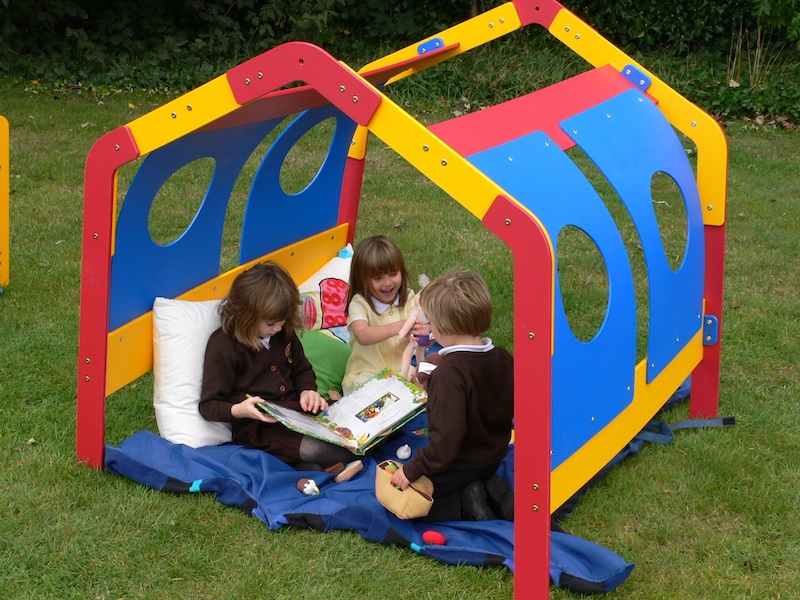 Recycled Plastic Port Hole Play Den from Kedel Limited